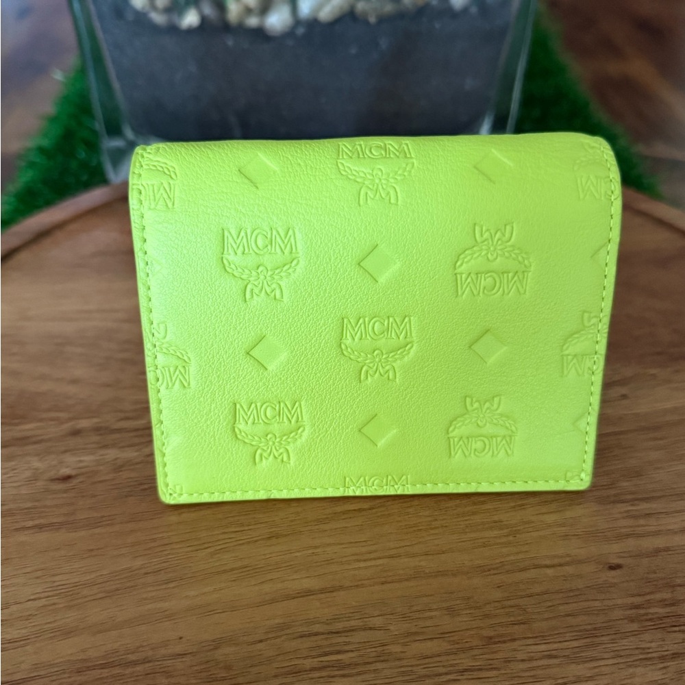 MCM Neon Yellow/Green Card Holder
